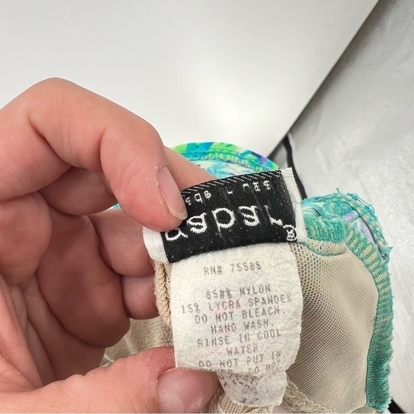 Gabar Vintage Blue Floral Print V-Neck One-Piece Full Coverage Swimsuit Size 12 - Picture 6 of 11